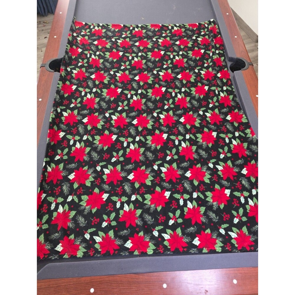 Holiday Home 50" x 60" Microplush Throw, Poinsettias & Black